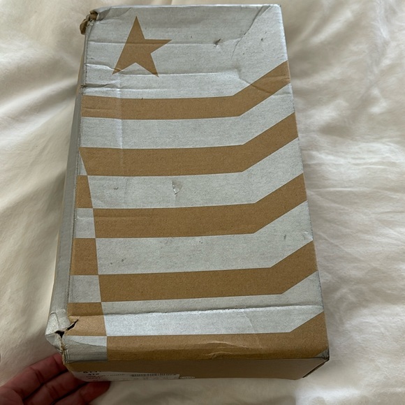 Shoes - Designer inspired GG sneaker with grey star and gold accents!